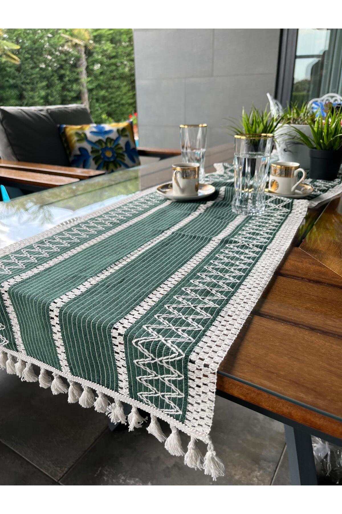 Ham Organik Pamuk Dantel Desenli Püsküllü Yeşil Runner 35x145 Cm  Masa Sunum Örtüsü — Yeşil