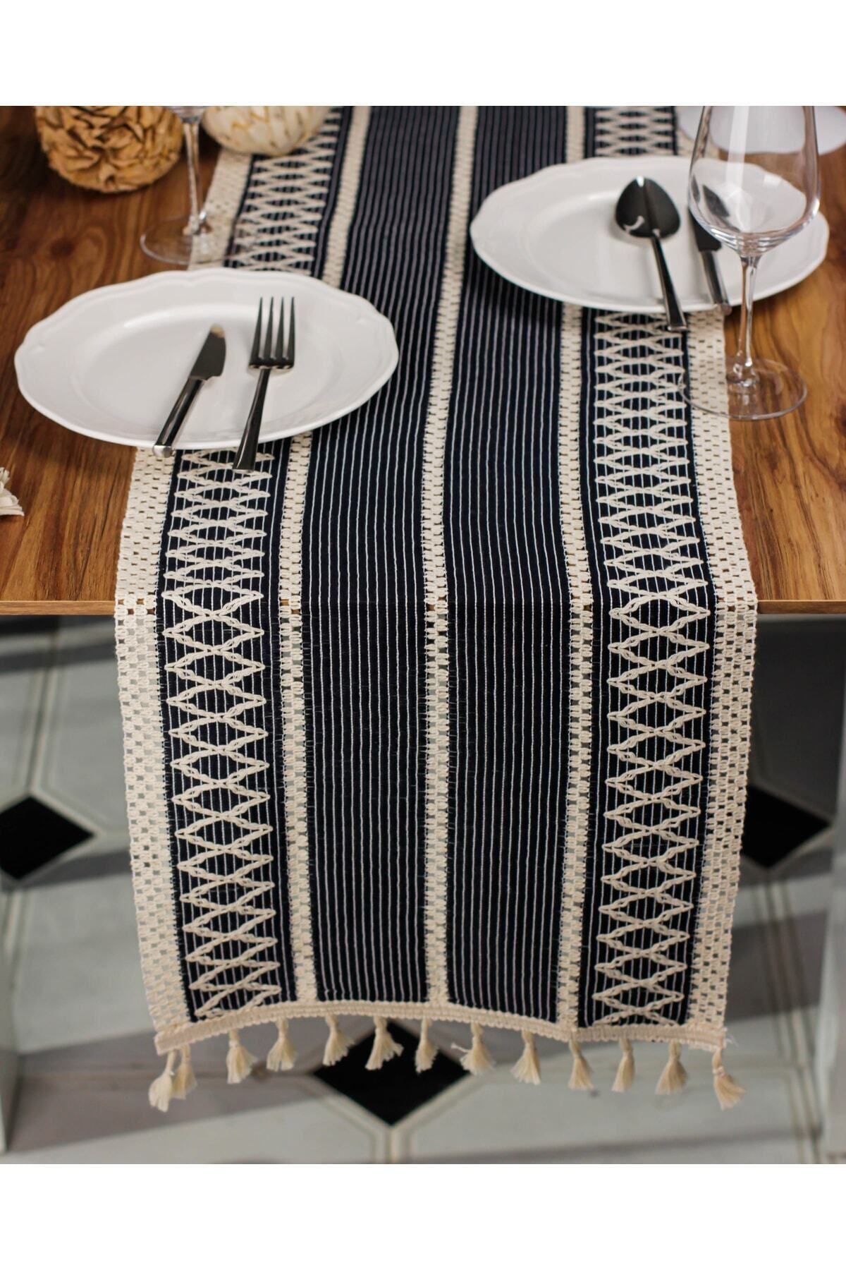Ham Organik Pamuk Dantel Desenli Püsküllü Lacivert Runner 35x145 Cm  Masa Sunum Örtüsü — Lacivert
