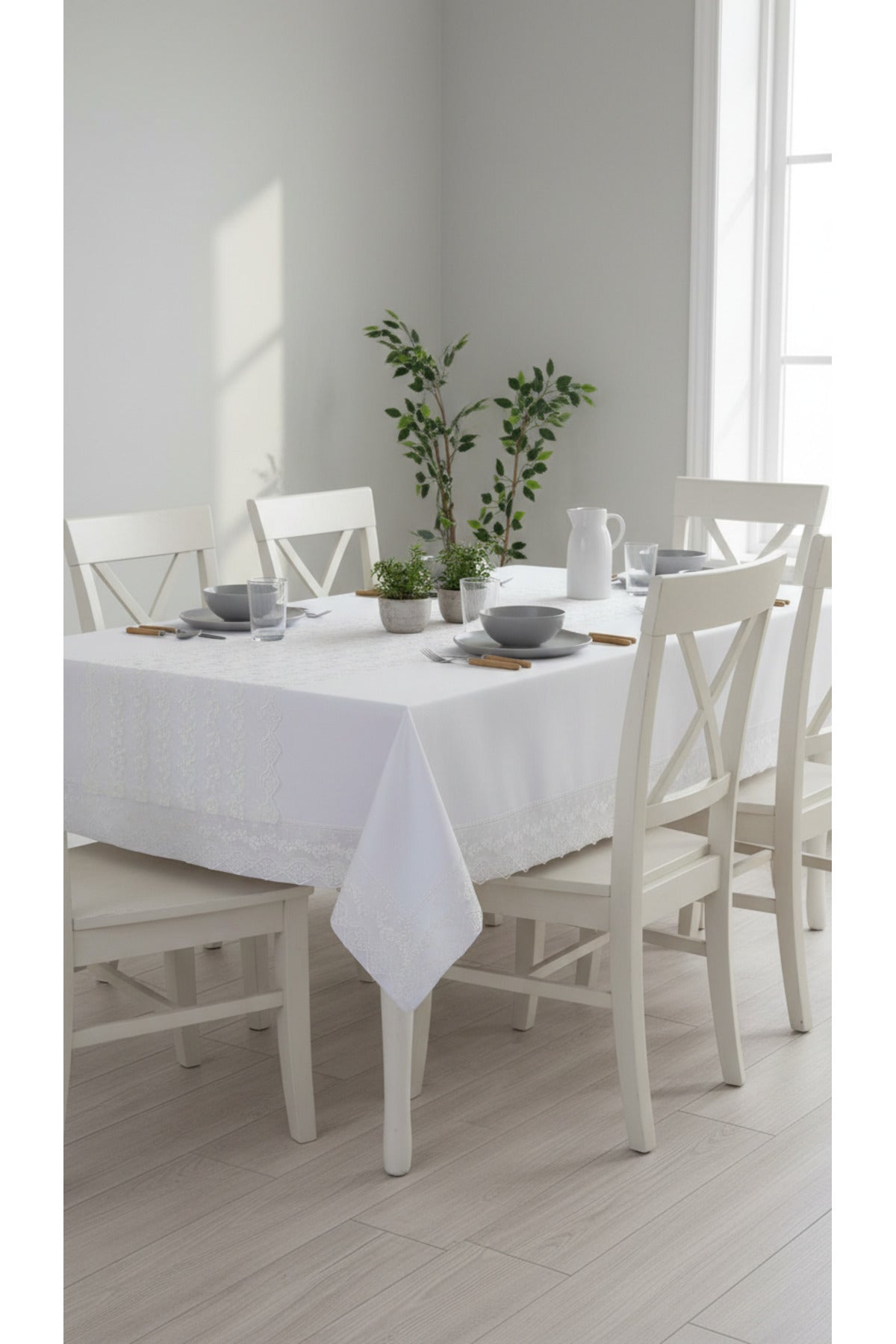 Tropikhome 160 x 220 Beyaz Pamuklu Masa Örtüsü Ve Dantelli Runner Çeyiz Seti — Beyaz