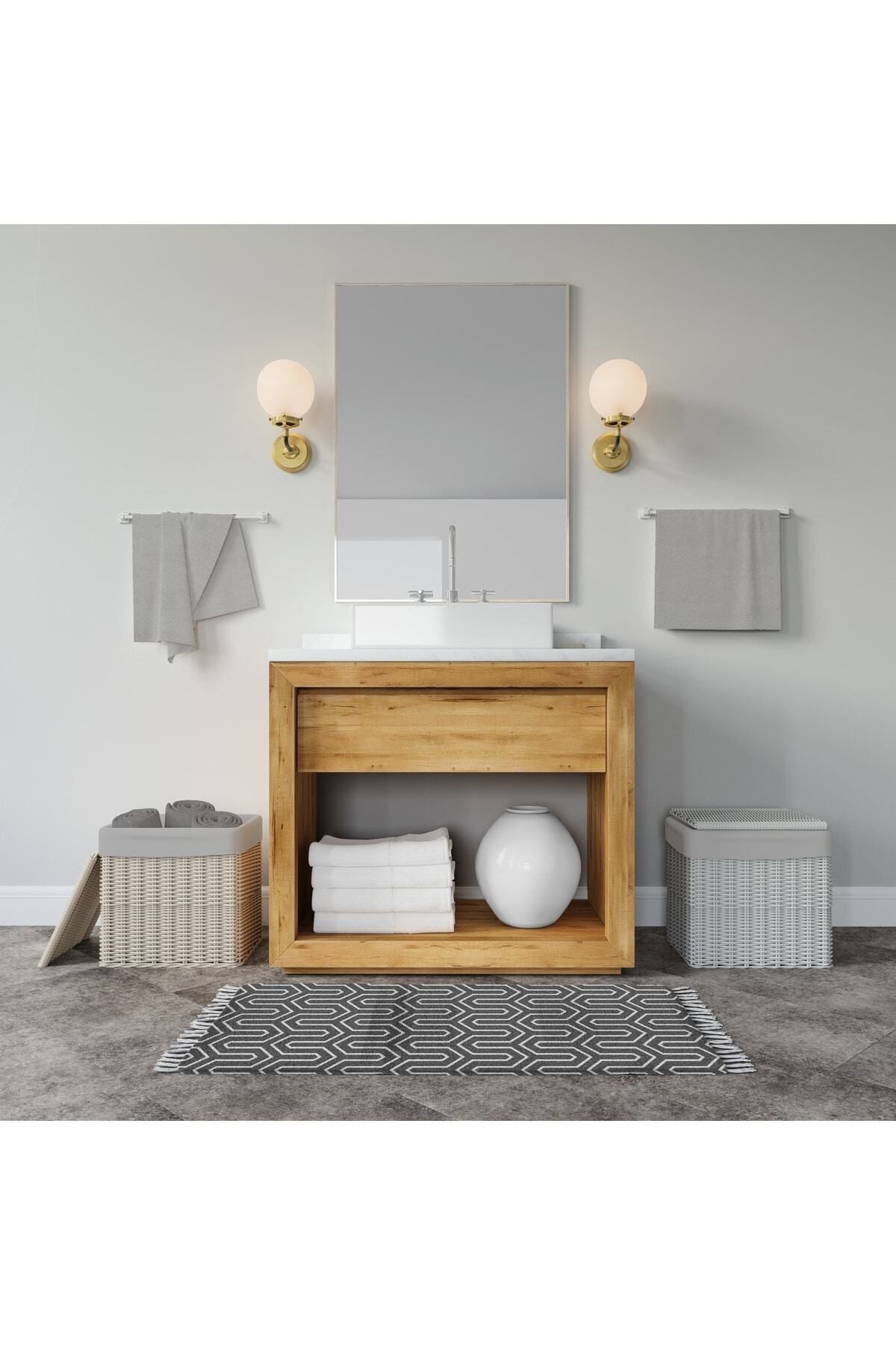 Siyah Geometrik Desenli Kaymaz Taban Dijital Baskılı 50x80cm Banyo Paspası ve 180x200cm Dijital Baskılı Banyo Perdesi Takımı — 180 x 200 + 50 x 80