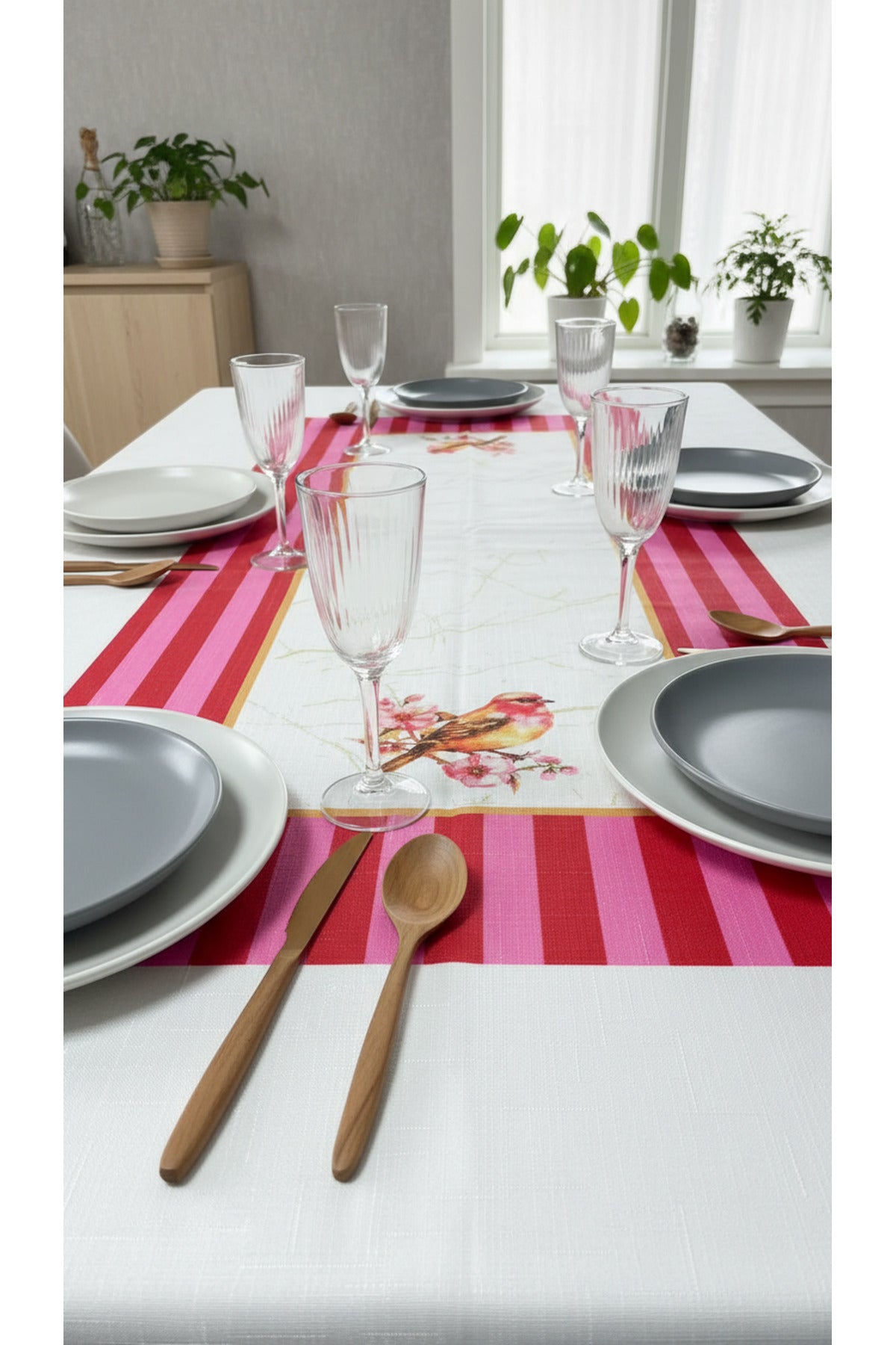 Tropikhome 140 x 180 Pembe Kuş Desenli Solma Yapmaz Dijital Baskılı Dertsiz Masa Örtüsü — Pembe