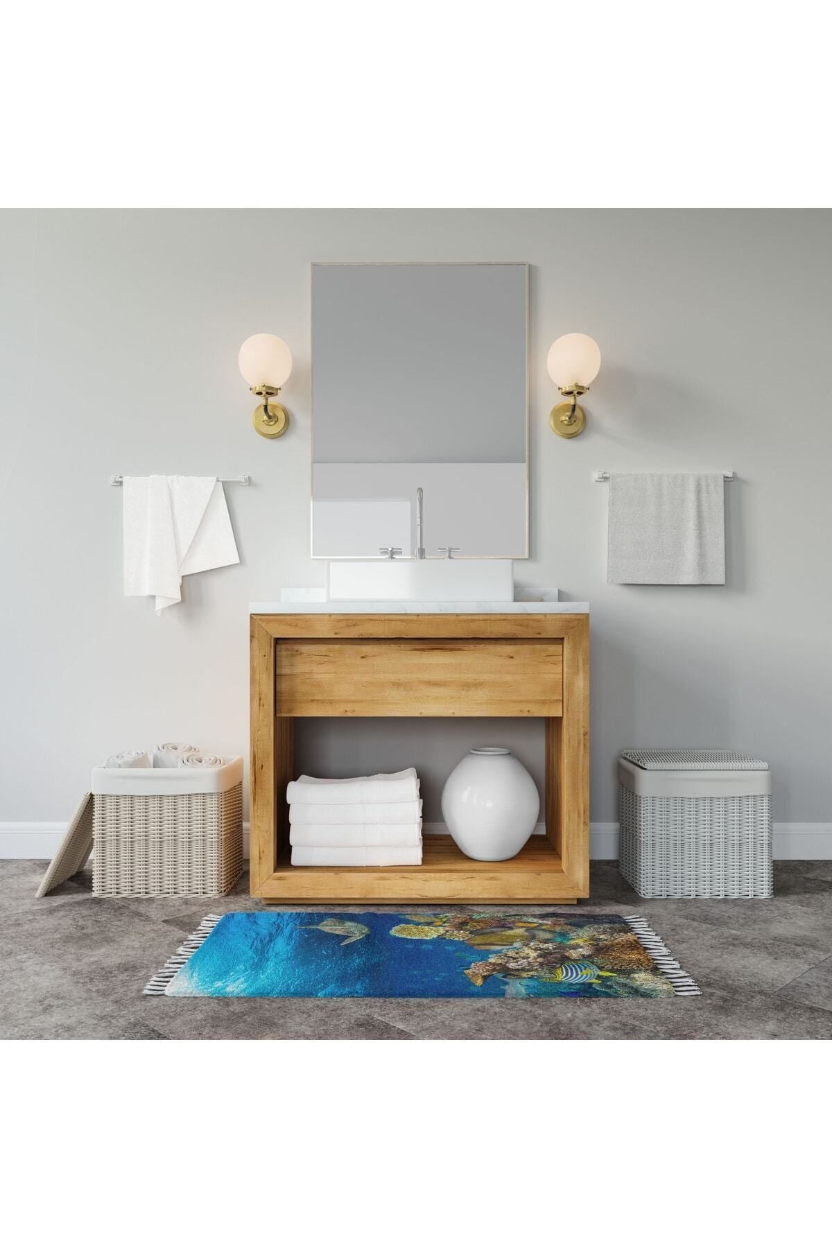Su Atı Desenli Kaymaz Taban Dijital Baskılı 50x80cm Banyo Paspası ve 180x200cm Dijital Baskılı Banyo Perdesi Takımı — 180 x 200 + 50 x 80