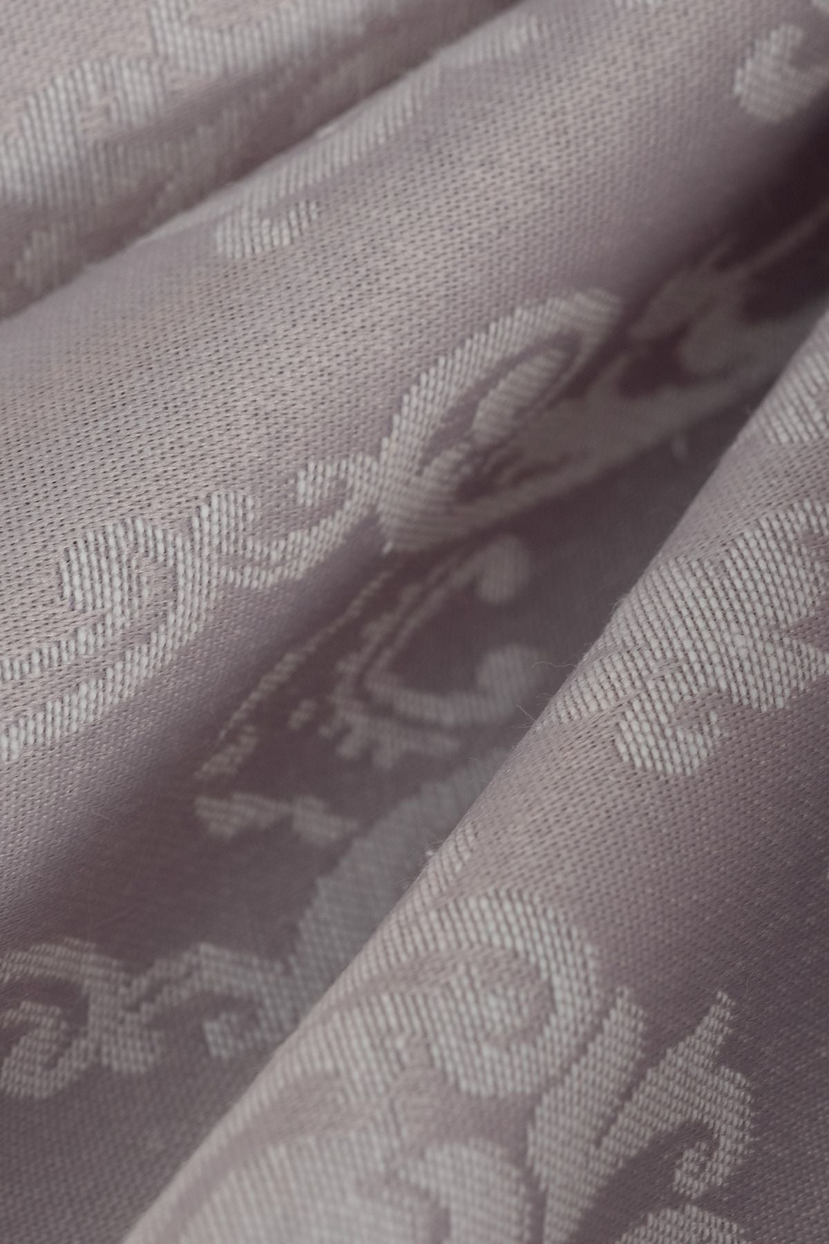 Tropikhome 160 x 220 Gri Pamuklu Damask Desenli Bordürlü Masa Örtüsü — Gri