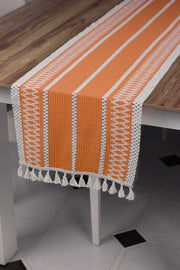 Ham Organik Pamuk Dantel Desenli Püsküllü Turuncu Runner 35x145 Cm  Masa Sunum Örtüsü — Turuncu