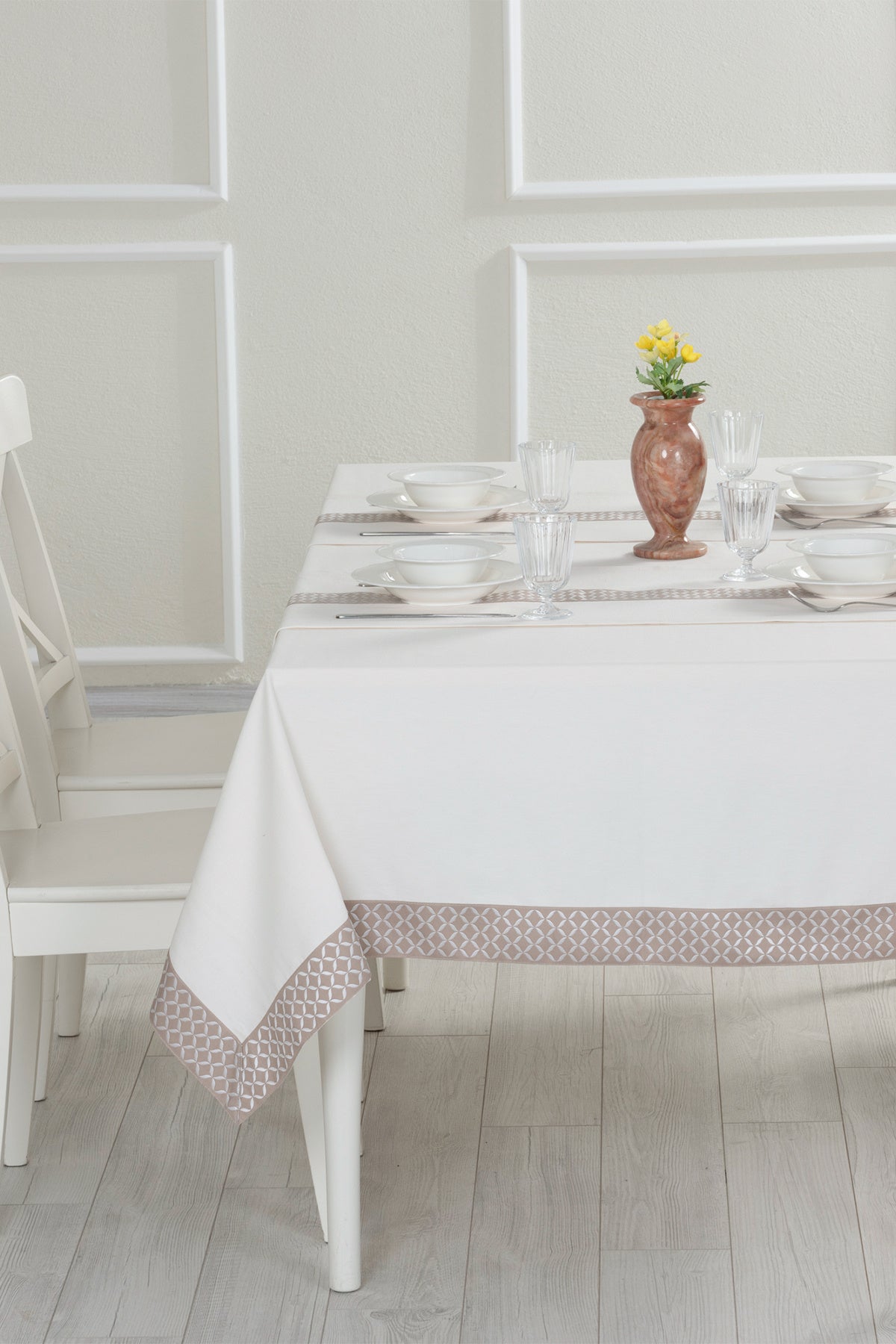 Tropikhome 160 x 260 + 2 Runner Krem Çeyizlik Pamuklu Masa Örtüsü Seti — Krem