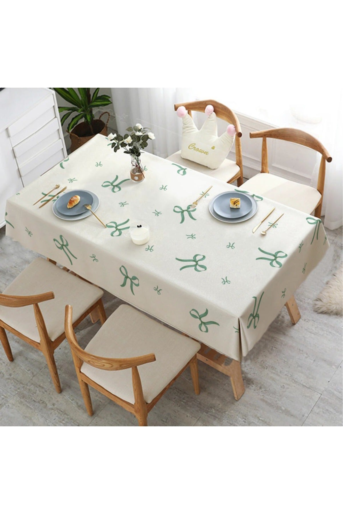 Tropikhome 120 x 150 Fiyonk Desenli Solma Yapmaz Dijital Baskılı Dertsiz Masa Örtüsü — Yeşil