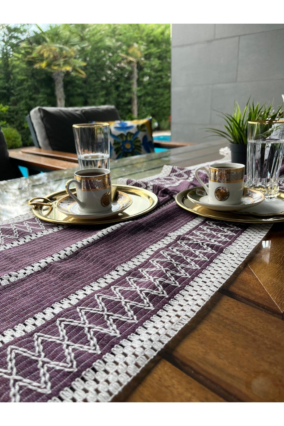 Ham Organik Pamuk Dantel Desenli Püsküllü Mor Runner 35x145 Cm  Masa Sunum Örtüsü — Mor