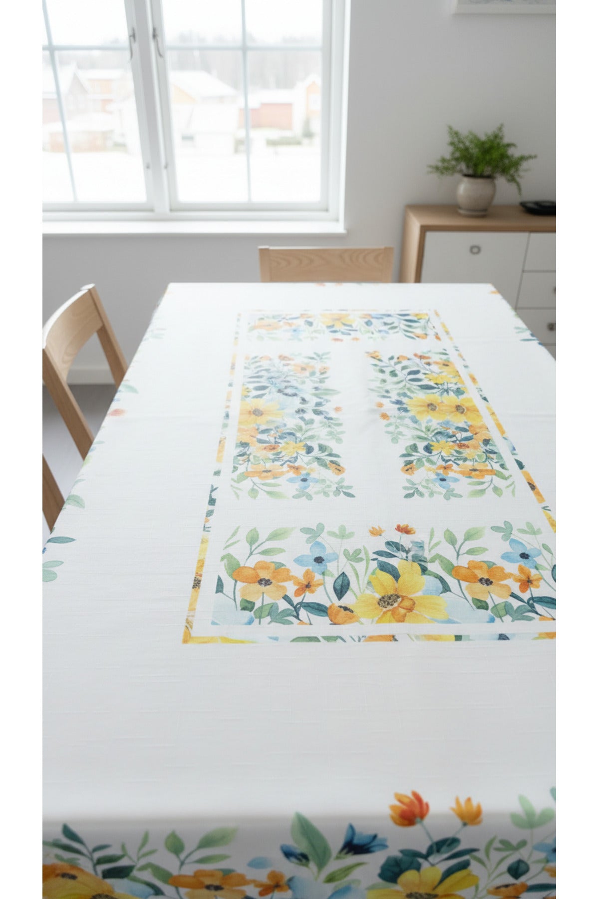 Tropikhome 140 x 180 Çiçek Bahçesi Desenli Solma Yapmaz Dijital Baskılı Dertsiz Masa Örtüsü — Çok Renkli