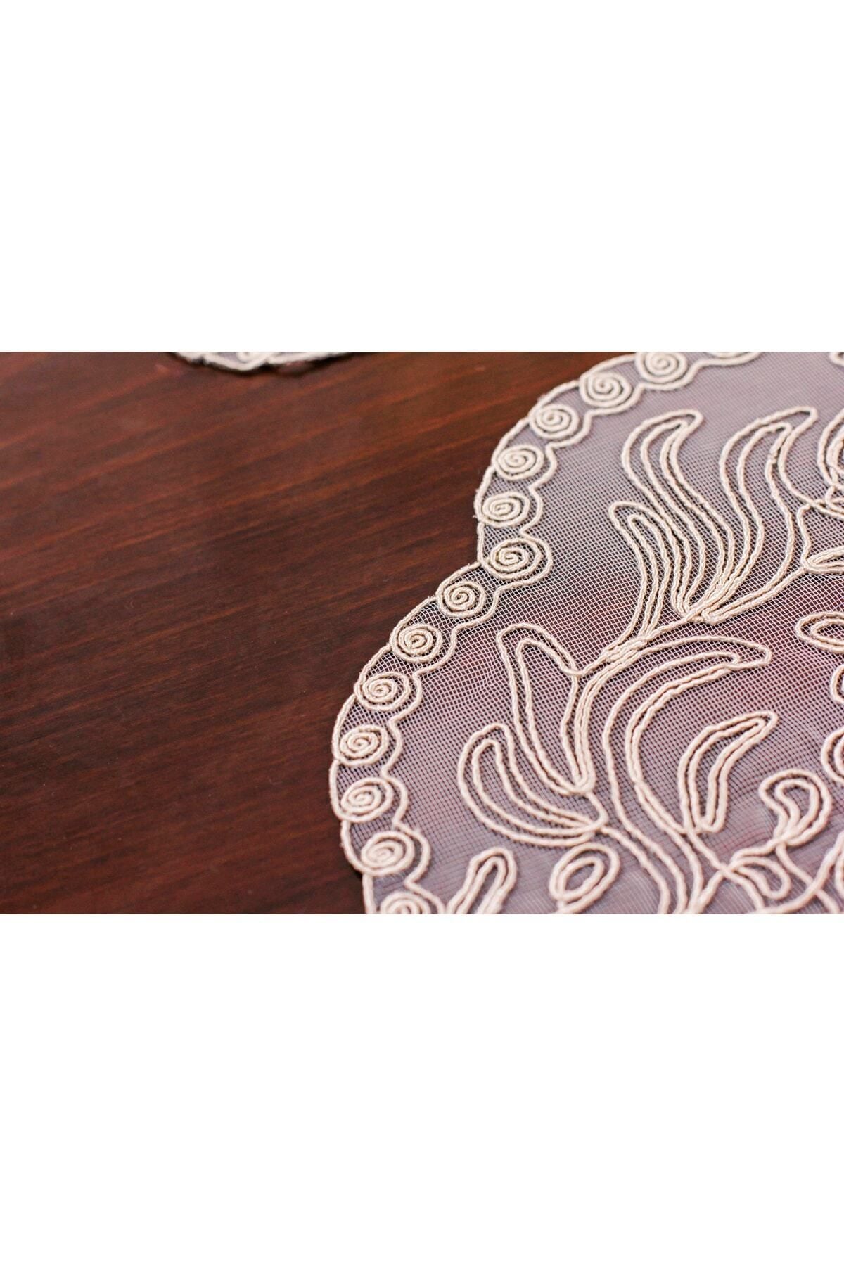 Tropikhome Nakışlı Bej 40 x 110 Runner  + 40 x 40*12 Amerikan Servisli 13 Parça Sunum Yemek Seti — Bej