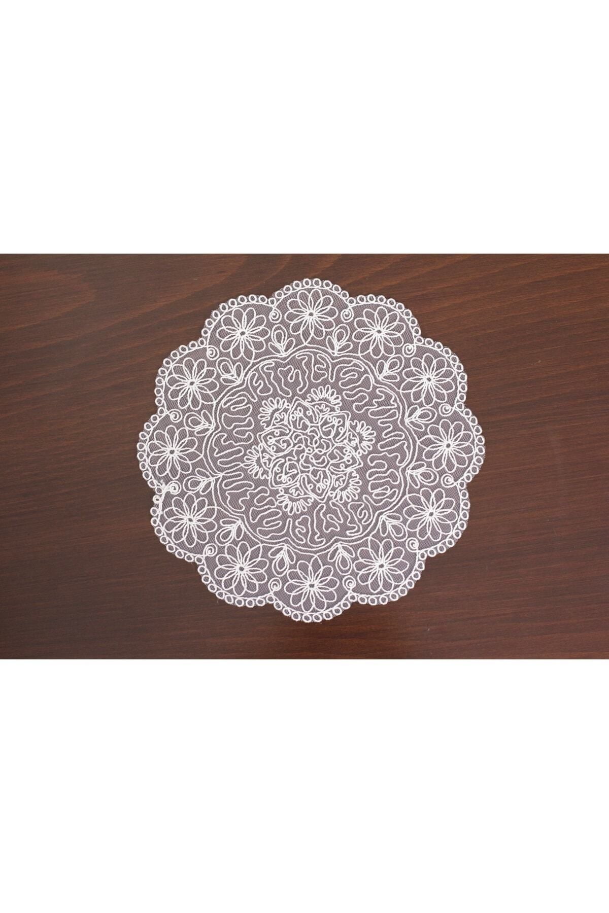 Tropikhome Nakışlı Ekru 30 x 92 Runner + 30 x 30*6 Amerikan Servisli 7 Parça Sunum Yemek Seti — Ekru