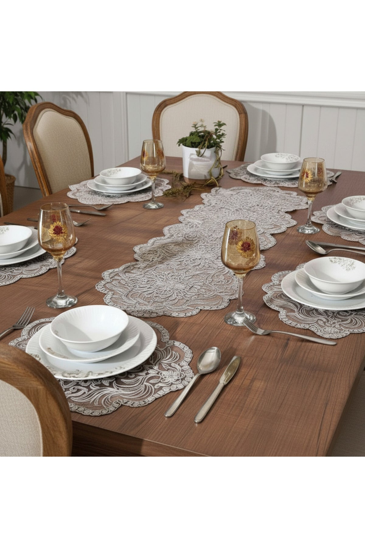 Tropikhome Nakışlı Gri 40 x 110 Runner + 40 x 40*12 Amerikan Servisli 13 Parça Sunum Yemek Seti — Gri