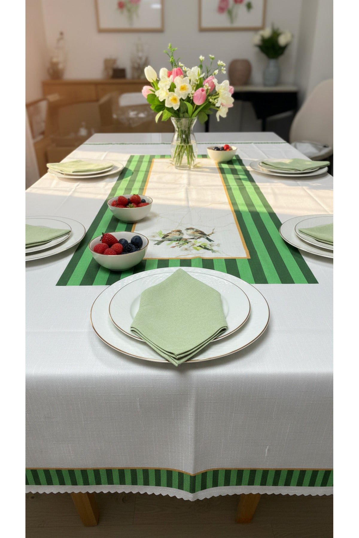Tropikhome 150 x 220 Yeşil Kuş Desenli Solma Yapmaz Dijital Baskılı Dertsiz Masa Örtüsü — Yeşil