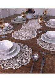 Tropikhome Nakışlı Ekru 30 x 92 Runner + 30 x 30*6 Amerikan Servisli 7 Parça Sunum Yemek Seti — Ekru