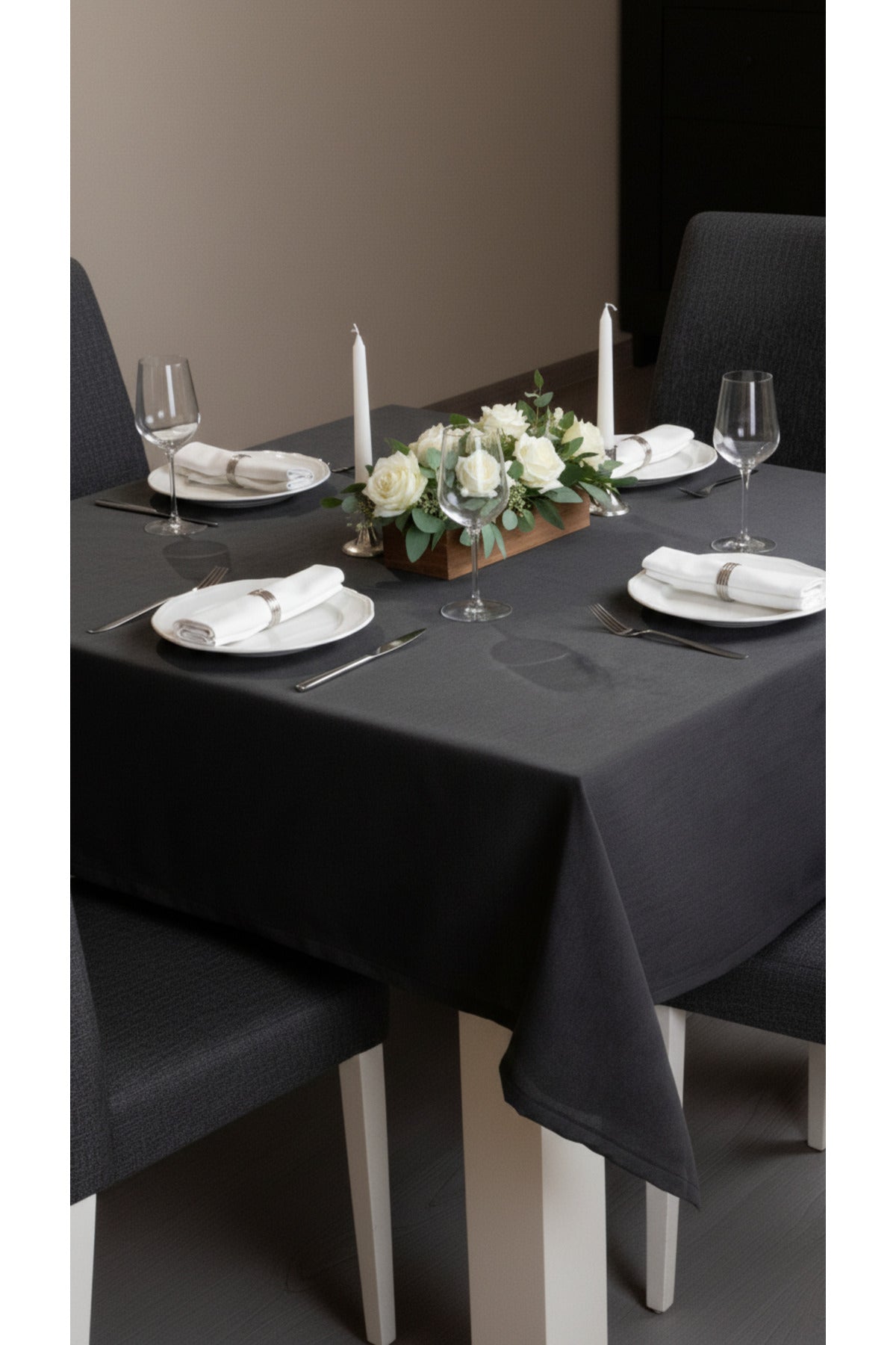 Tropikhome 150 x 220 Siyah Dertsiz Leke Tutmaz Günlük Masa Örtüsü — Siyah