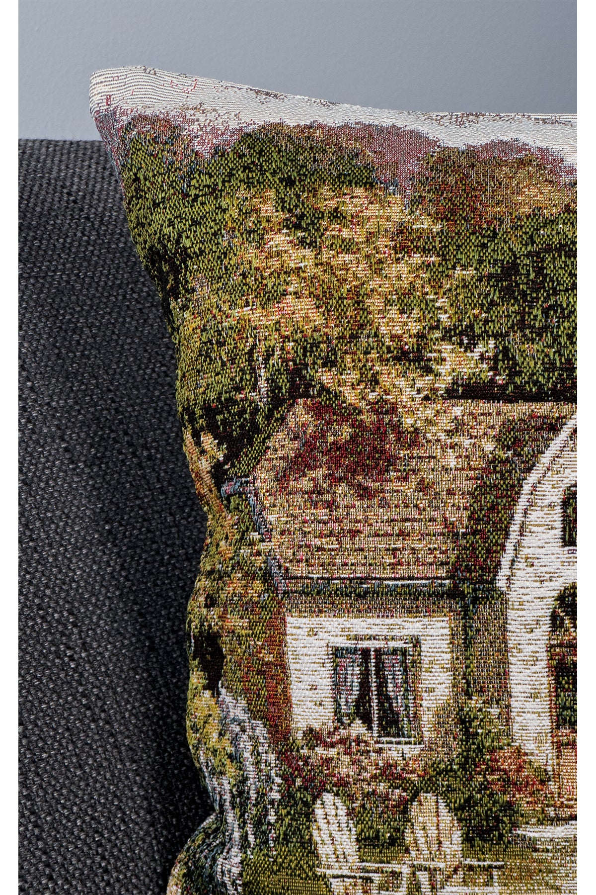 Tropikhome ST-9 Kırsal Ev Desenli 45 x 45 Cm Çift Taraflı Goblen Dokuma Kırlent Kılıfı — Çok Renkli