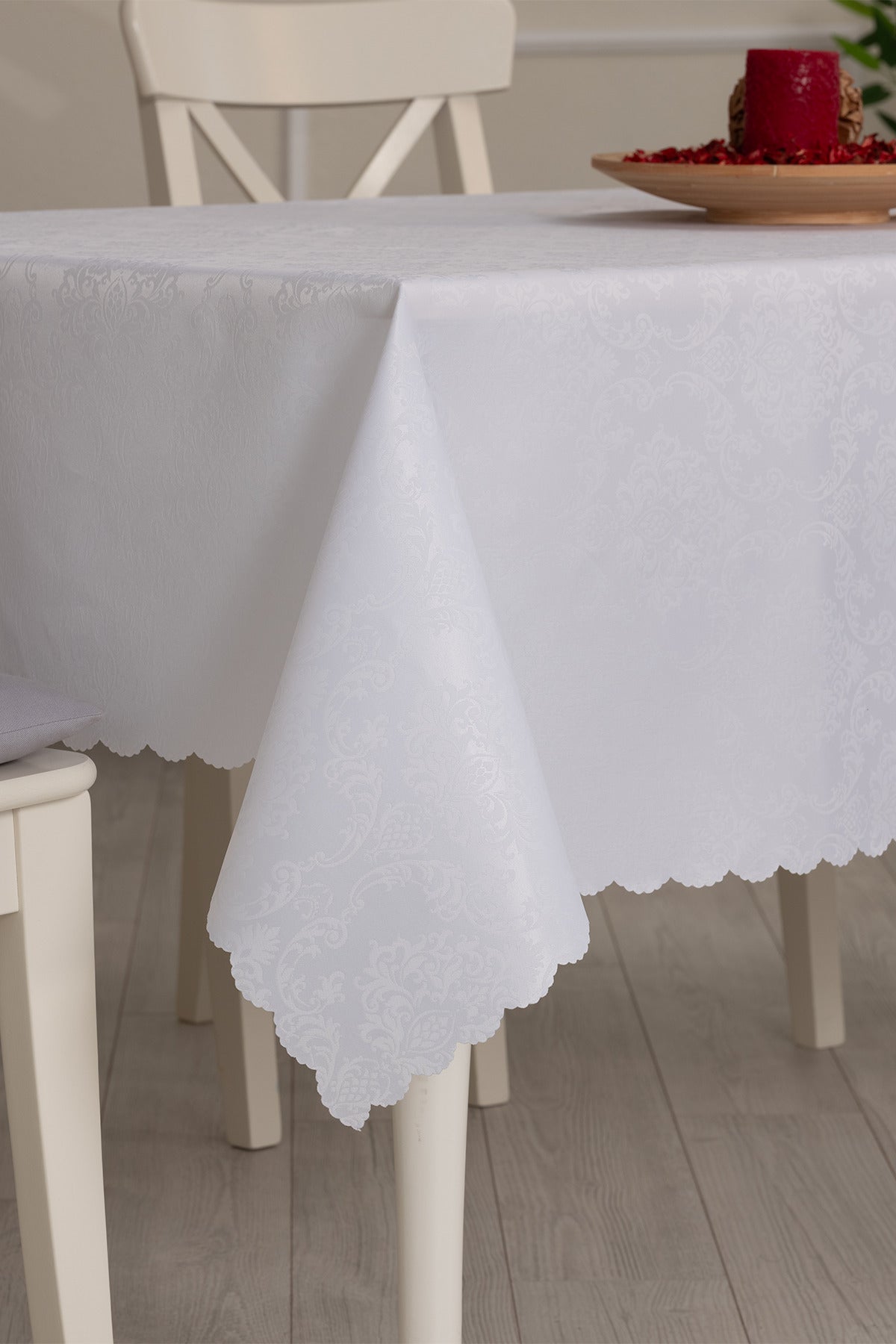 Tropikhome 160 x 260 Beyaz Dertsiz Leke Tutmaz Günlük Masa Örtüsü — Beyaz