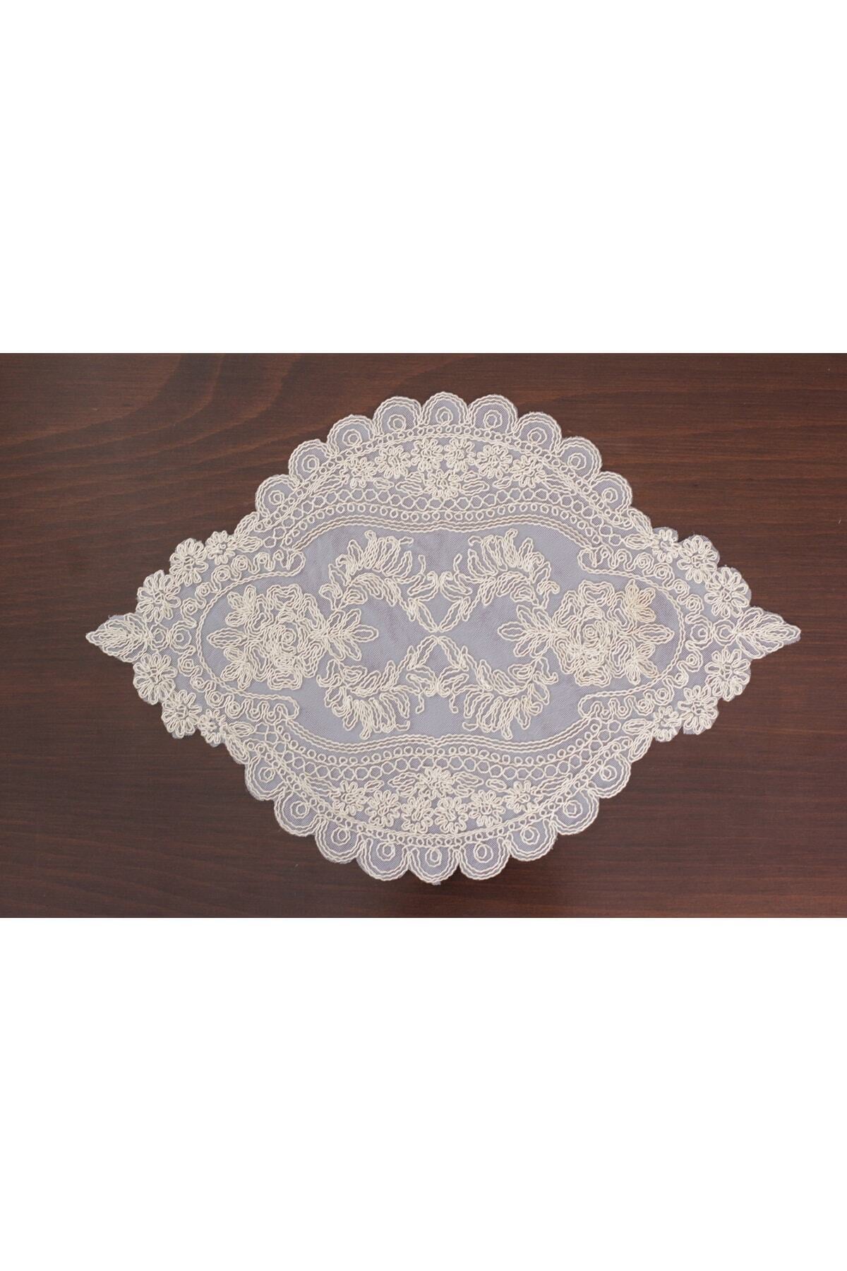 Tropikhome Nakışlı Bej 35 x 115 Runner + 35 x 50*8 Amerikan Servisli 9 Parça Sunum Yemek Seti — Bej