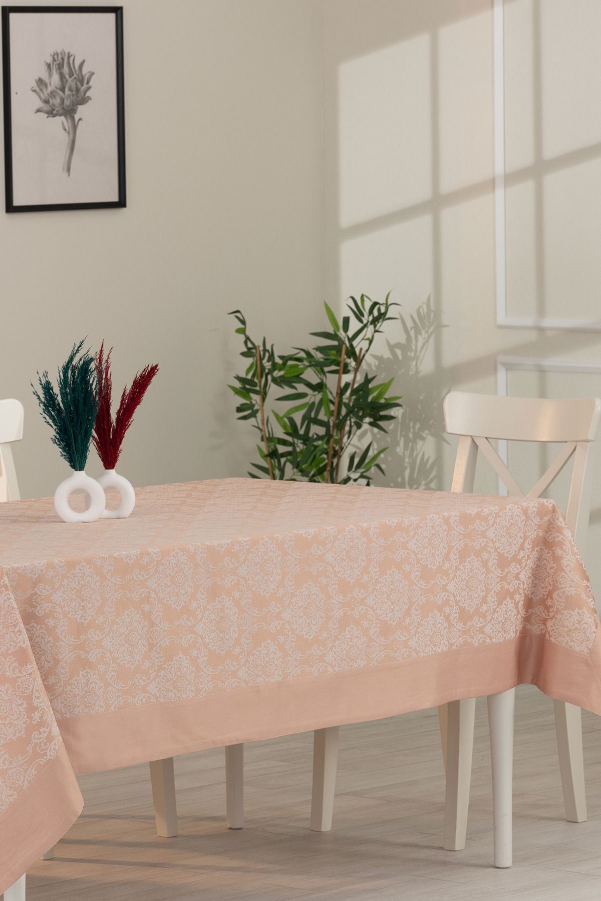 Tropikhome 160 x 220 Bej Pamuklu Damask Desenli Bordürlü Masa Örtüsü — Bej