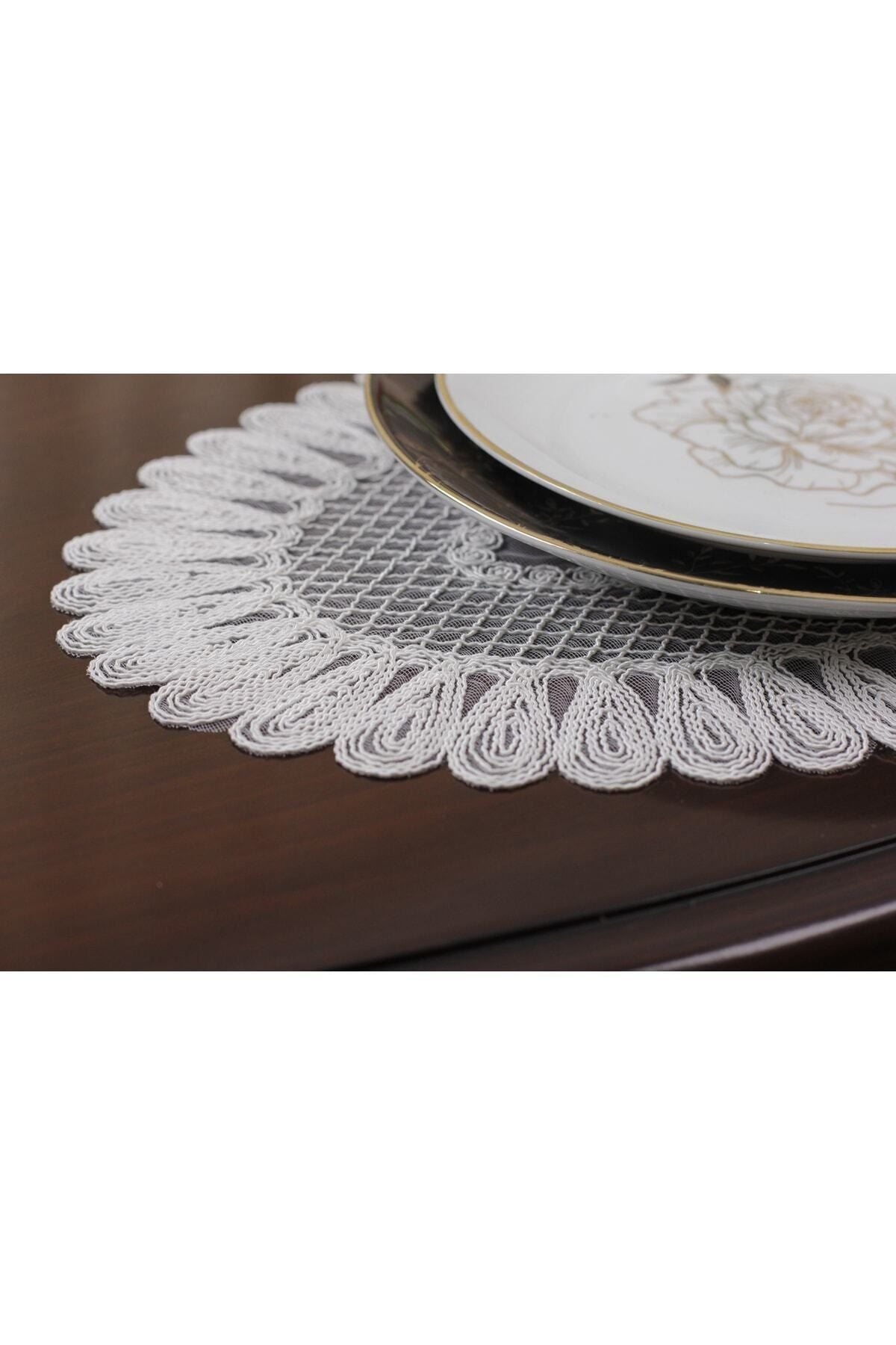 Tropikhome Nakışlı Ekru 32 x 110 Runner + 32 x 50*8 Amerikan Servisli 9 Parça Sunum Yemek Seti — Ekru