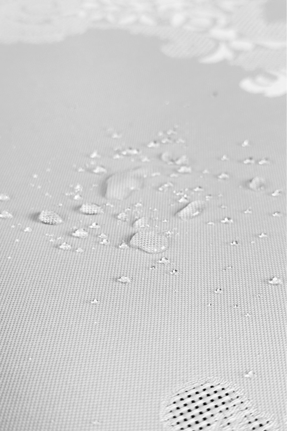 Tropikhome 160 x 220 Beyaz Sıvı İticilik Özellikli Jumbo Jakar Pano Masa Örtüsü — Beyaz