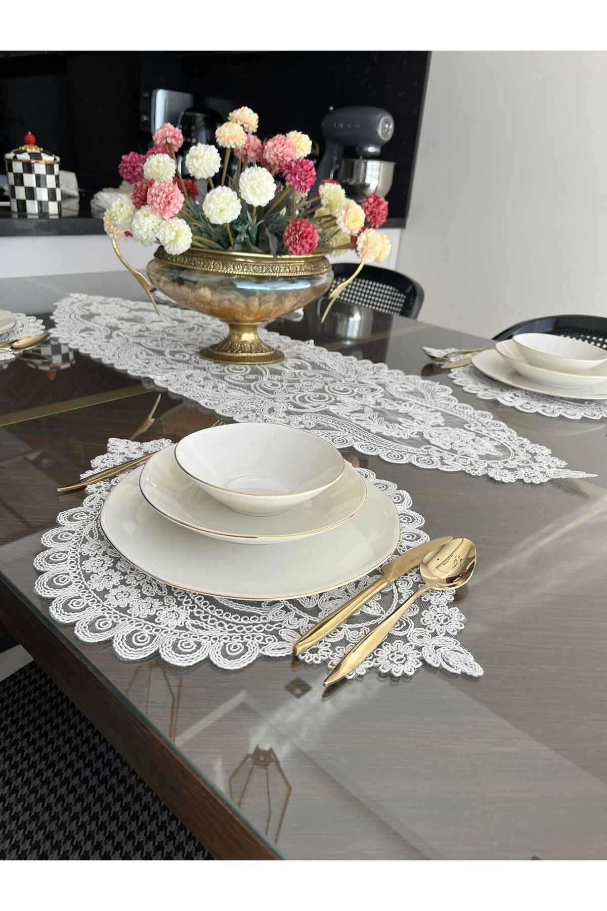 Tropikhome Nakışlı Ekru 35 x 115 Runner + 35 x 50*6 Amerikan Servisli 7 Parça Sunum Yemek Seti — Ekru
