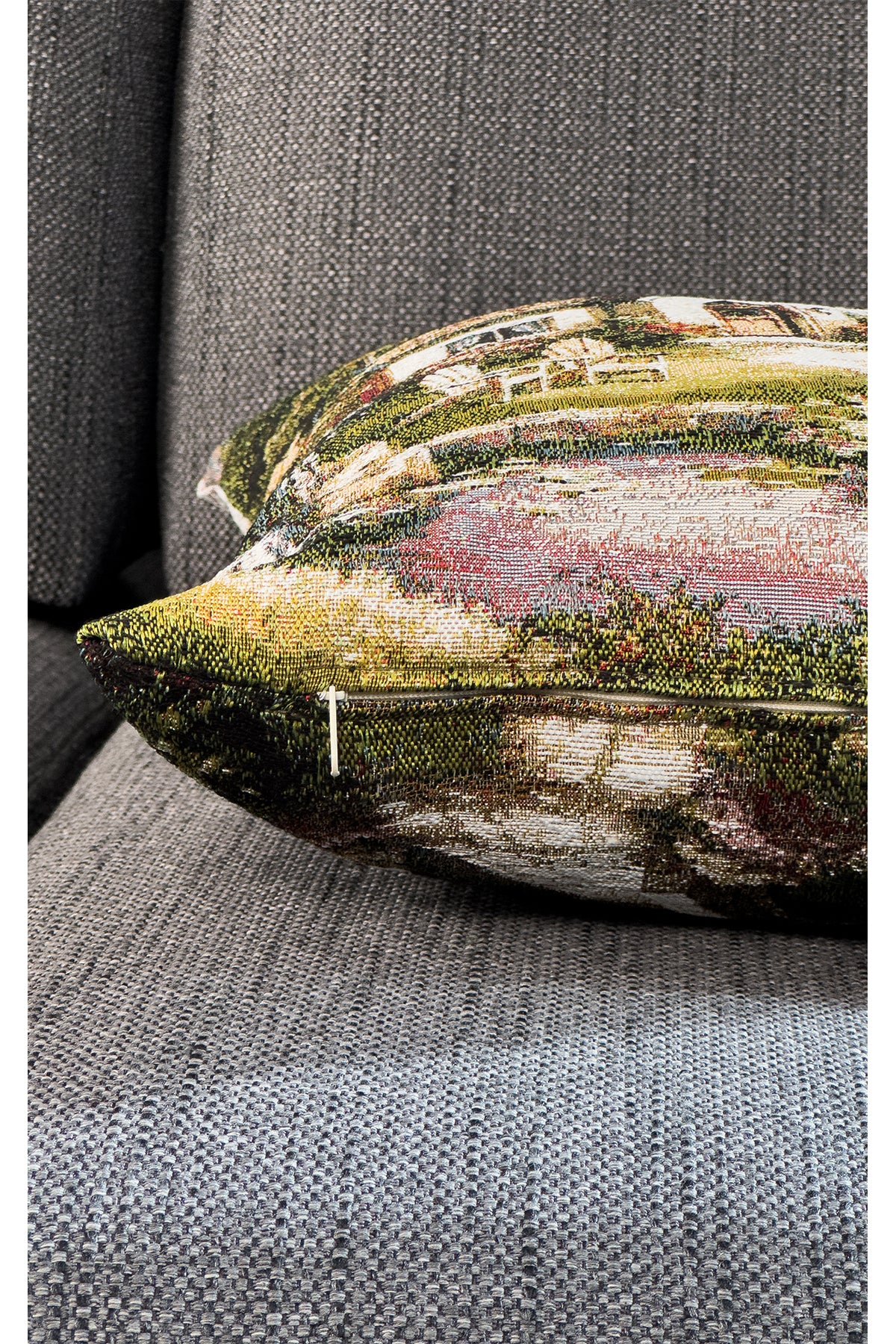 Tropikhome ST-9 Kırsal Ev Desenli 45 x 45 Cm Çift Taraflı Goblen Dokuma Kırlent Kılıfı — Çok Renkli