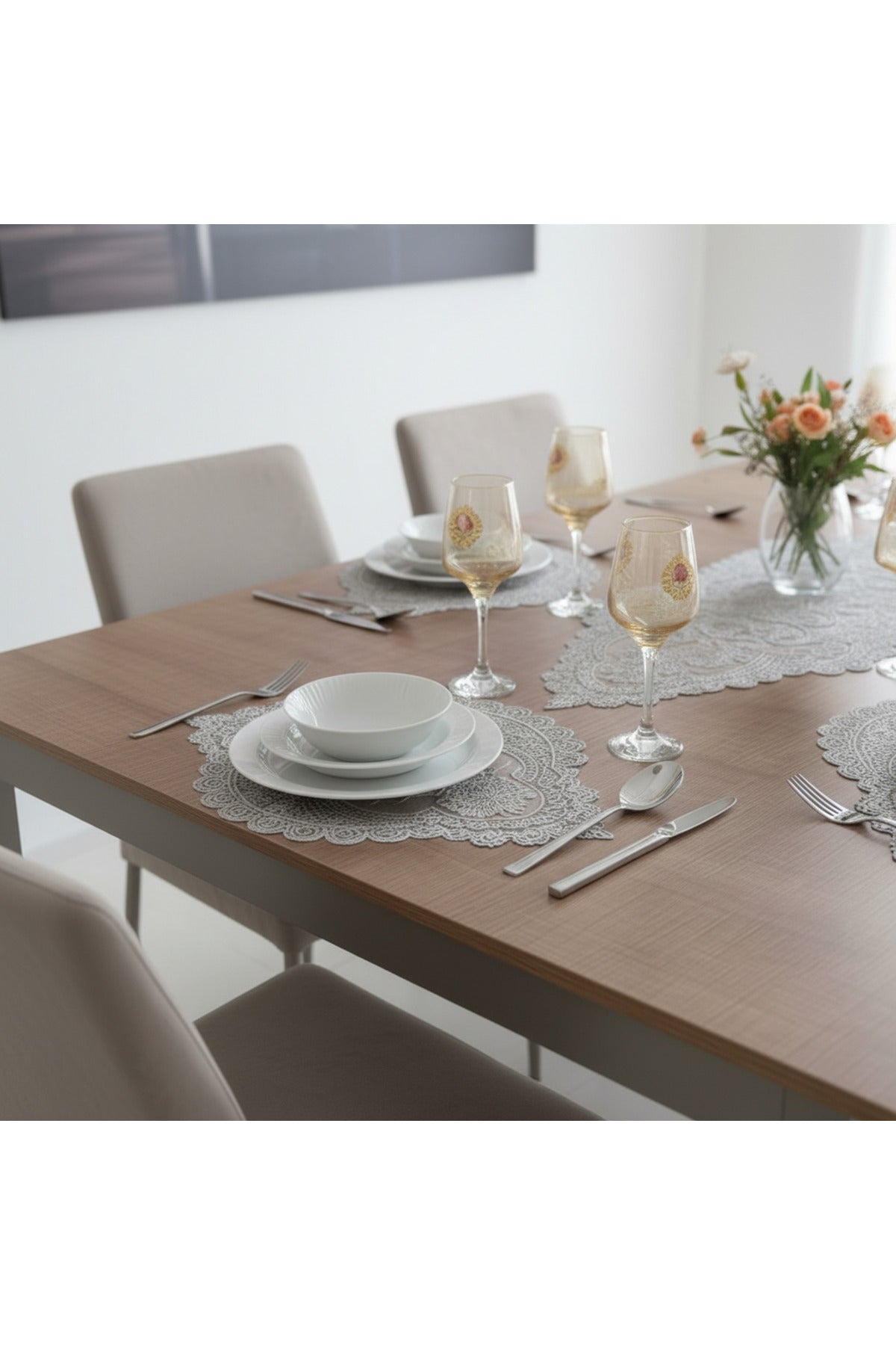 Tropikhome Nakışlı Gri 35 x 115 Runner + 35 x 50*12 Amerikan Servisli 13 Parça Sunum Yemek Seti — Gri