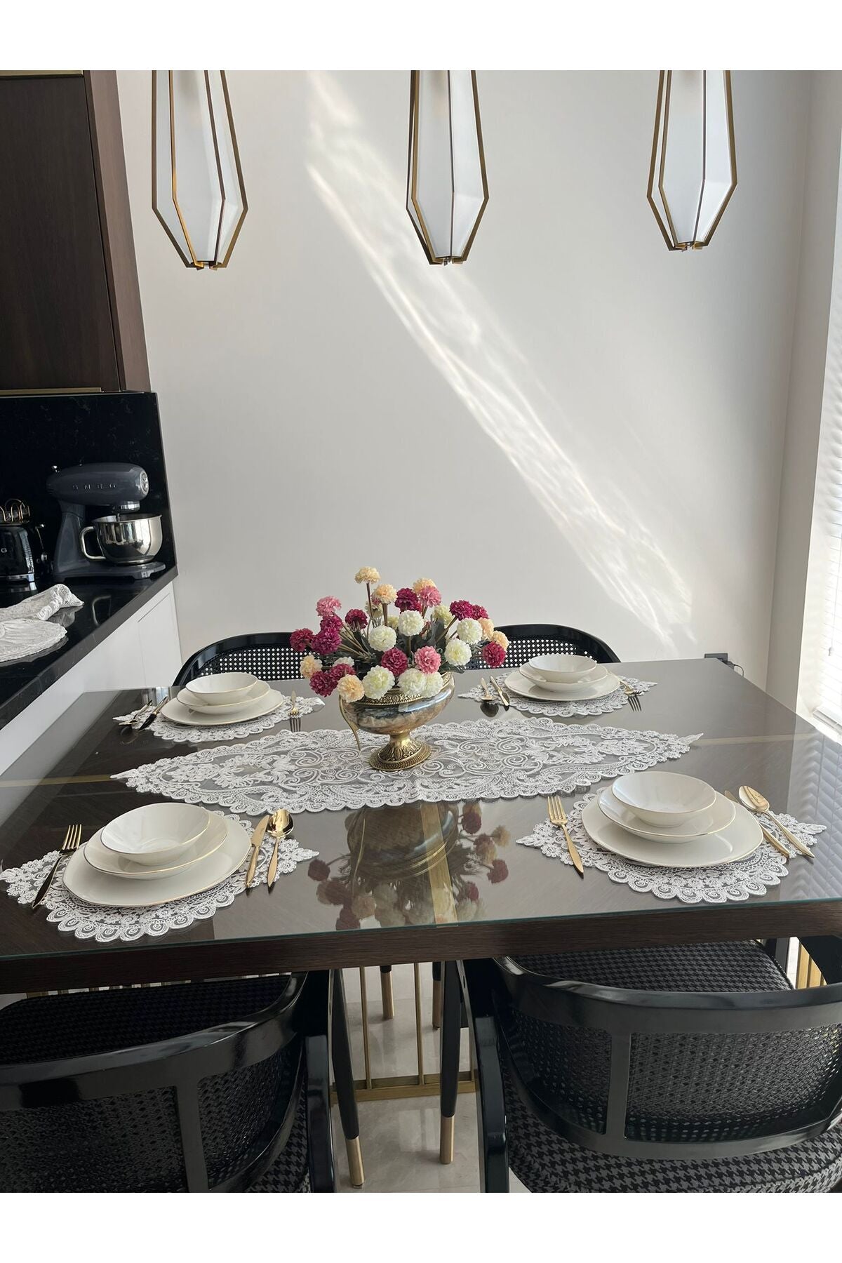 Tropikhome Nakışlı Ekru 35 x 115 Runner + 35 x 50*6 Amerikan Servisli 7 Parça Sunum Yemek Seti — Ekru