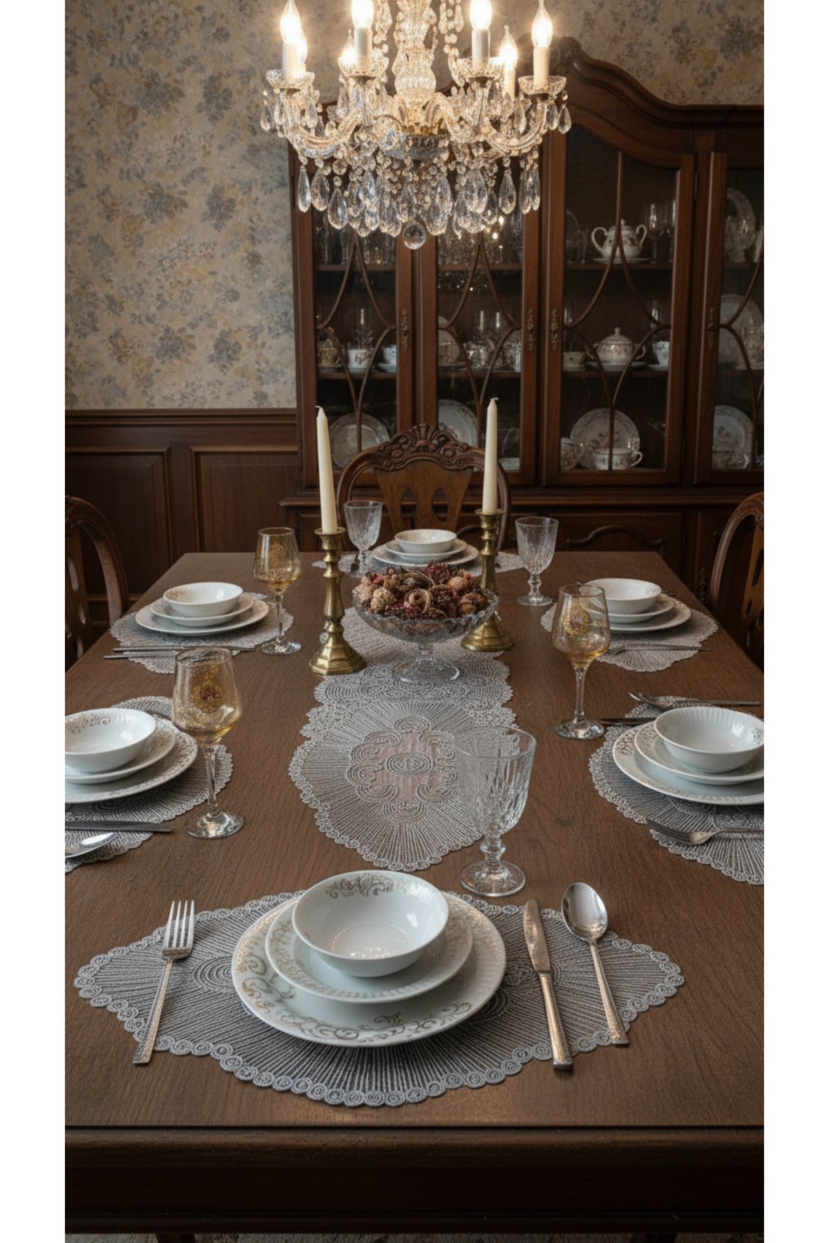 Tropikhome Nakışlı Gri 35 x 115 Runner + 35 x 50*6 Amerikan Servisli 7 Parça Sunum Yemek Seti — Gri