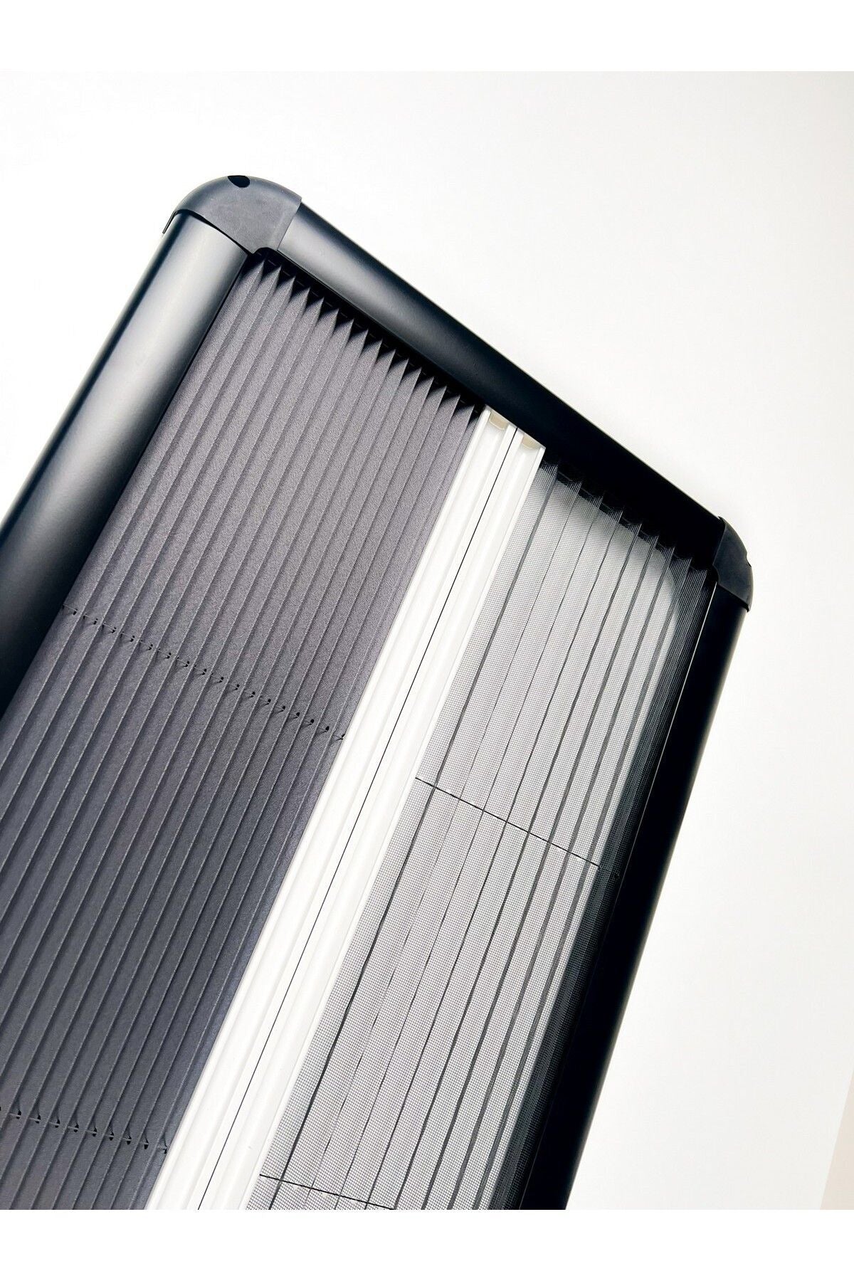 Tropikhome 100 X 50 Gri 2'si Bir Arada Plise Blackout ve Sinekliklik Karavan Perdesi — 100 X 50
