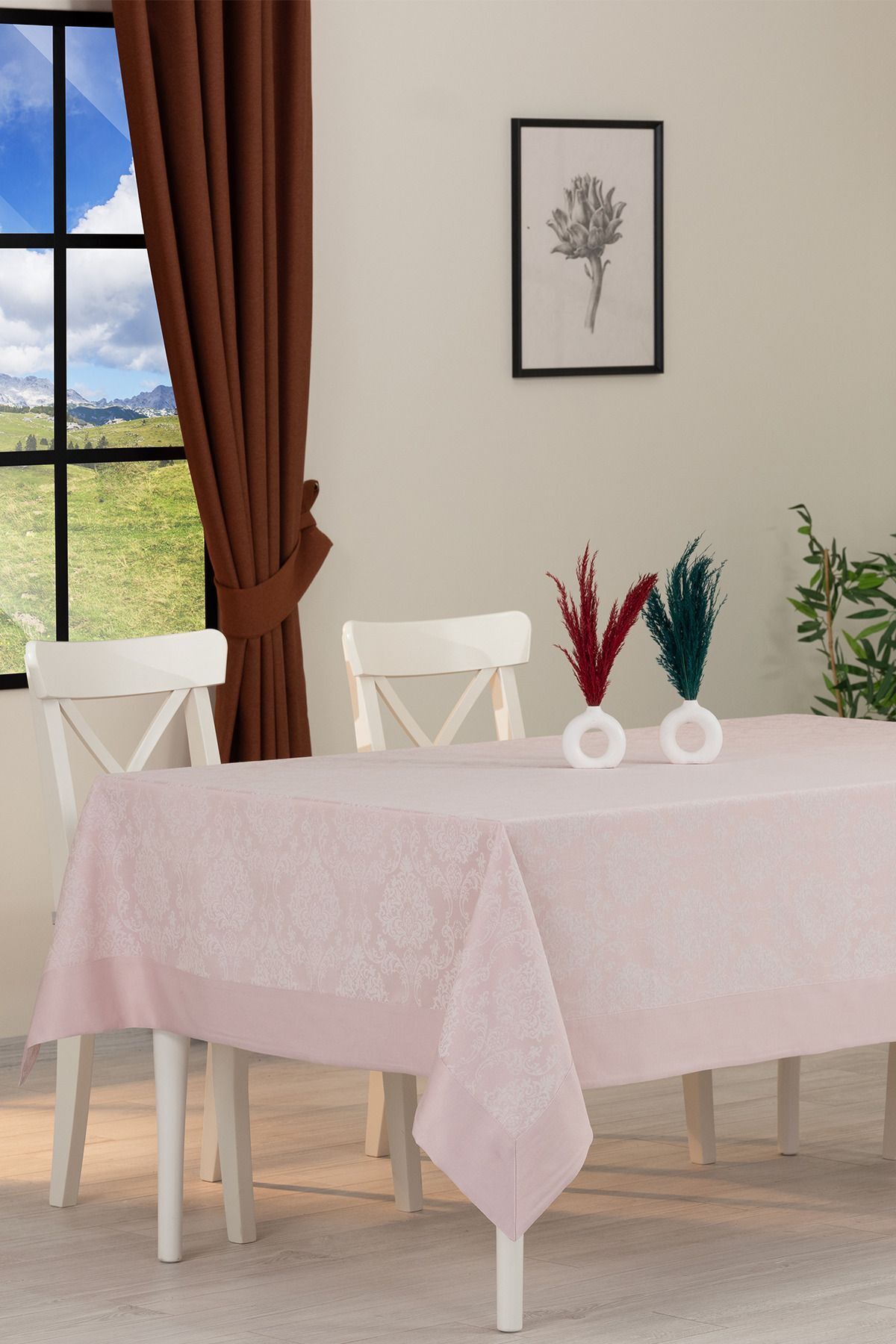 Tropikhome 160 x 220 Pembe Pamuklu Damask Desenli Bordürlü Masa Örtüsü — Pembe