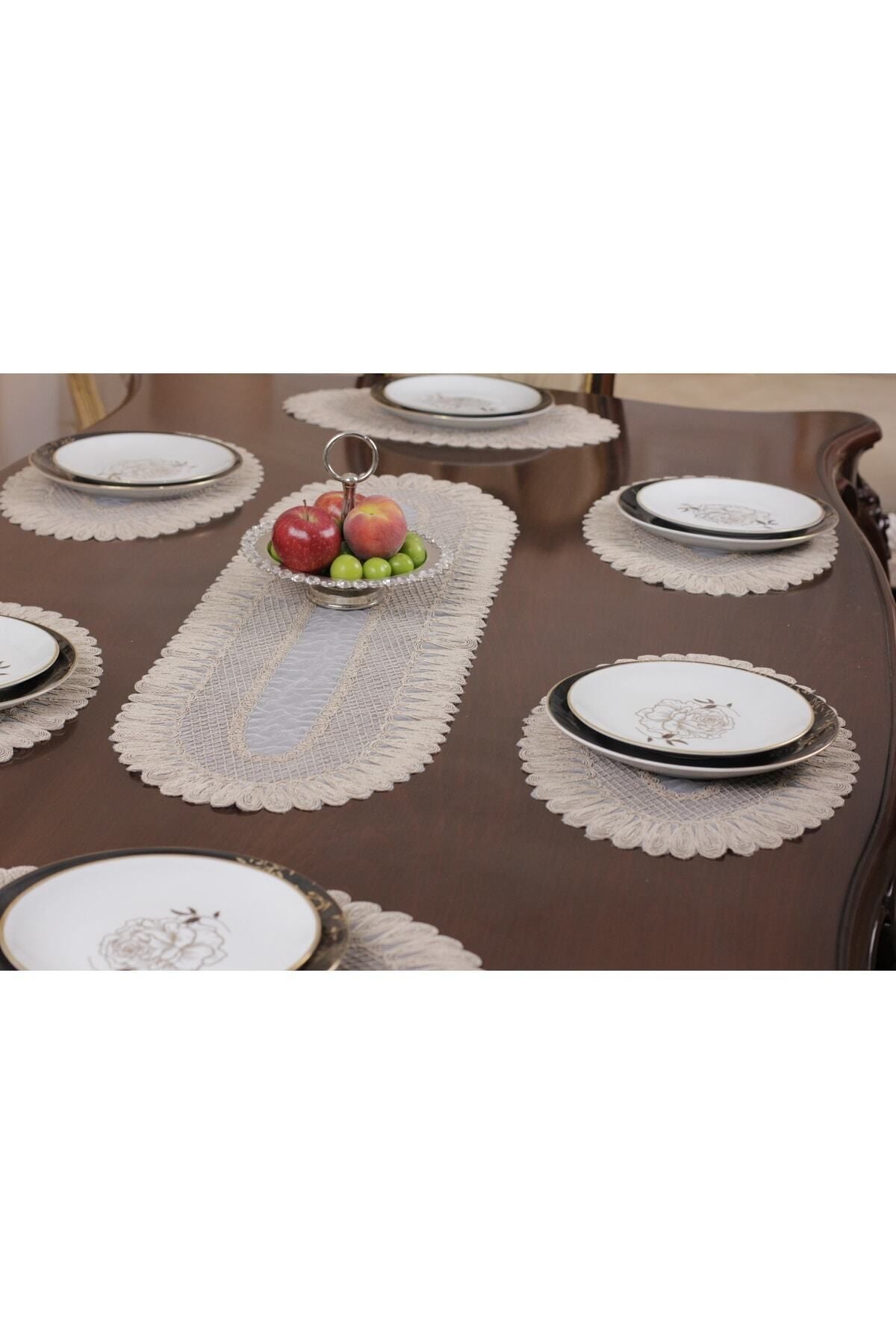 Tropikhome Nakışlı Bej 32 x 110 Runner + 32 x 50*6 Amerikan Servisli 7 Parça Sunum Yemek Seti — Bej