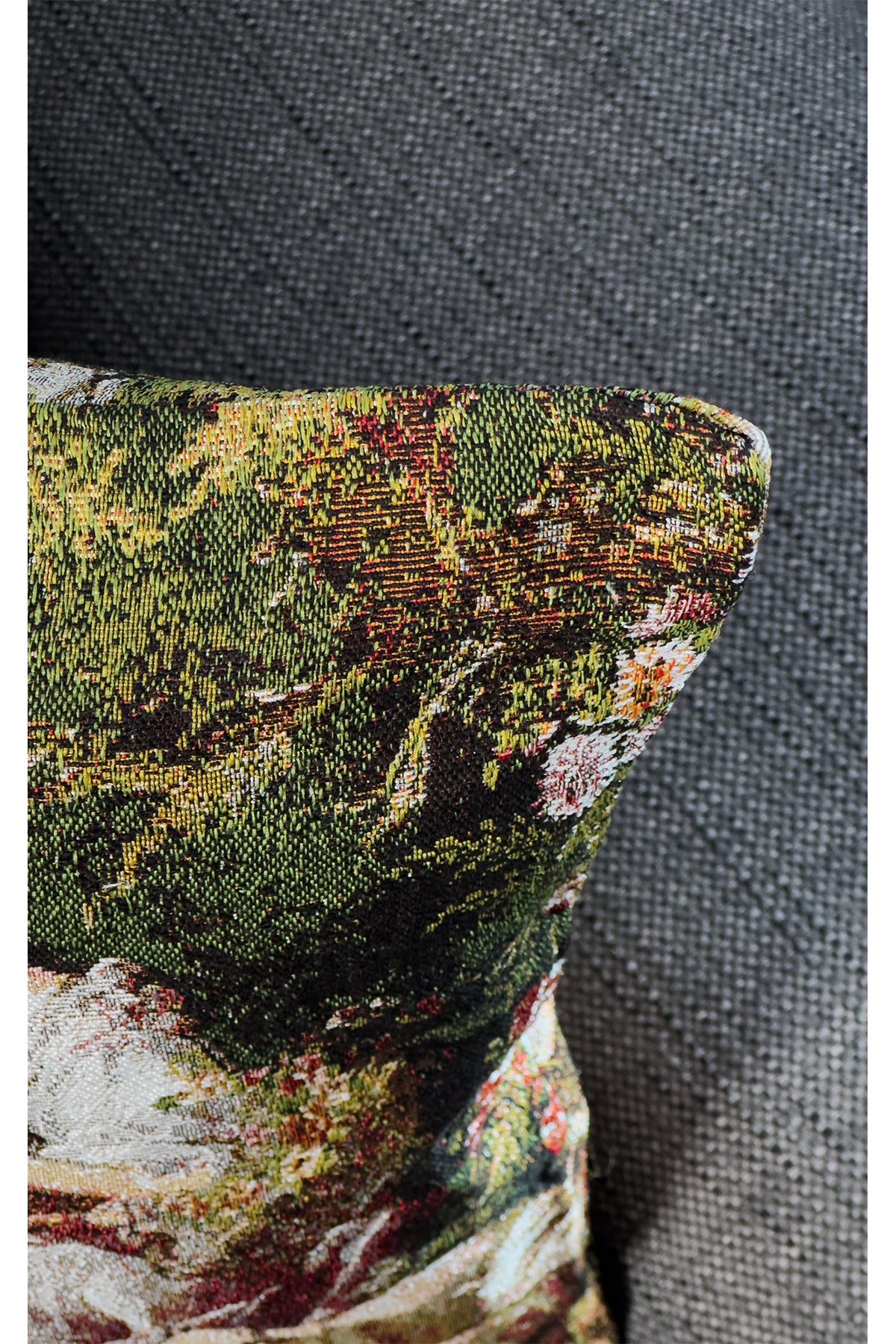 Tropikhome ST-9 Kırsal Ev Desenli 45 x 45 Cm Çift Taraflı Goblen Dokuma Kırlent Kılıfı — Çok Renkli