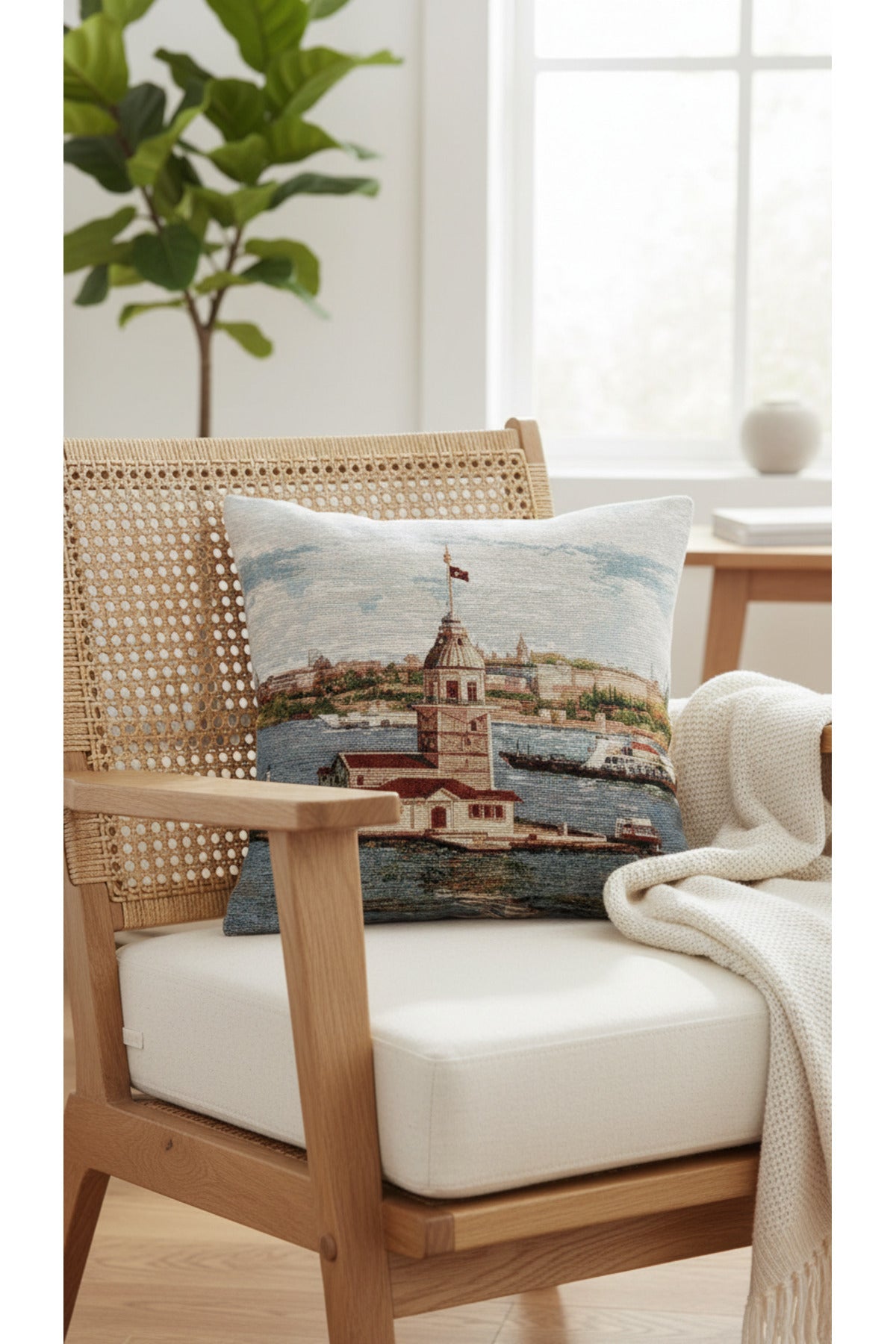 Tropikhome ST-9 Kırsal Ev Desenli 45 x 45 Cm Çift Taraflı Goblen Dokuma Kırlent Kılıfı — Çok Renkli