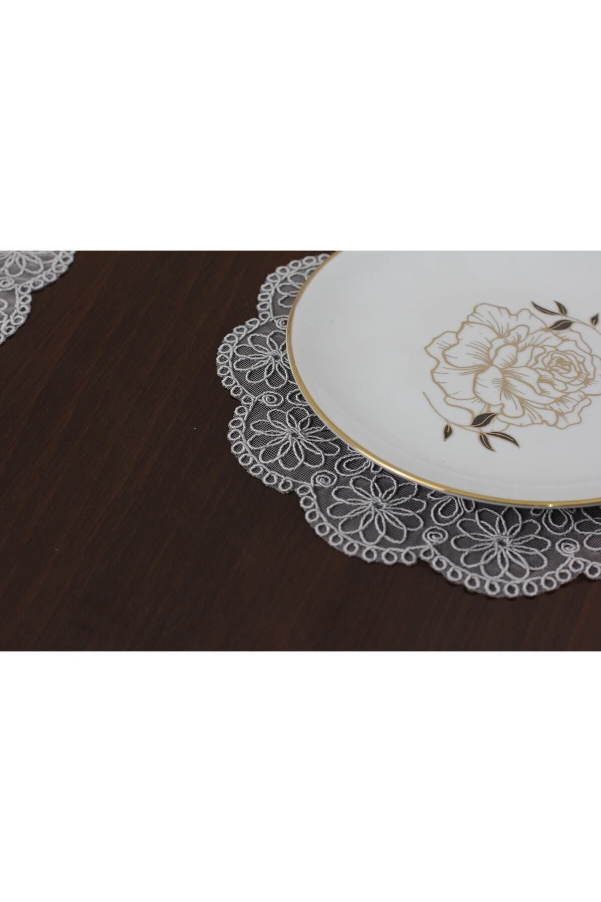 Tropikhome Nakışlı Gri 30 x 92 Runner + 30 x 30*6 Amerikan Servisli 7 Parça Sunum Yemek Seti — Gri