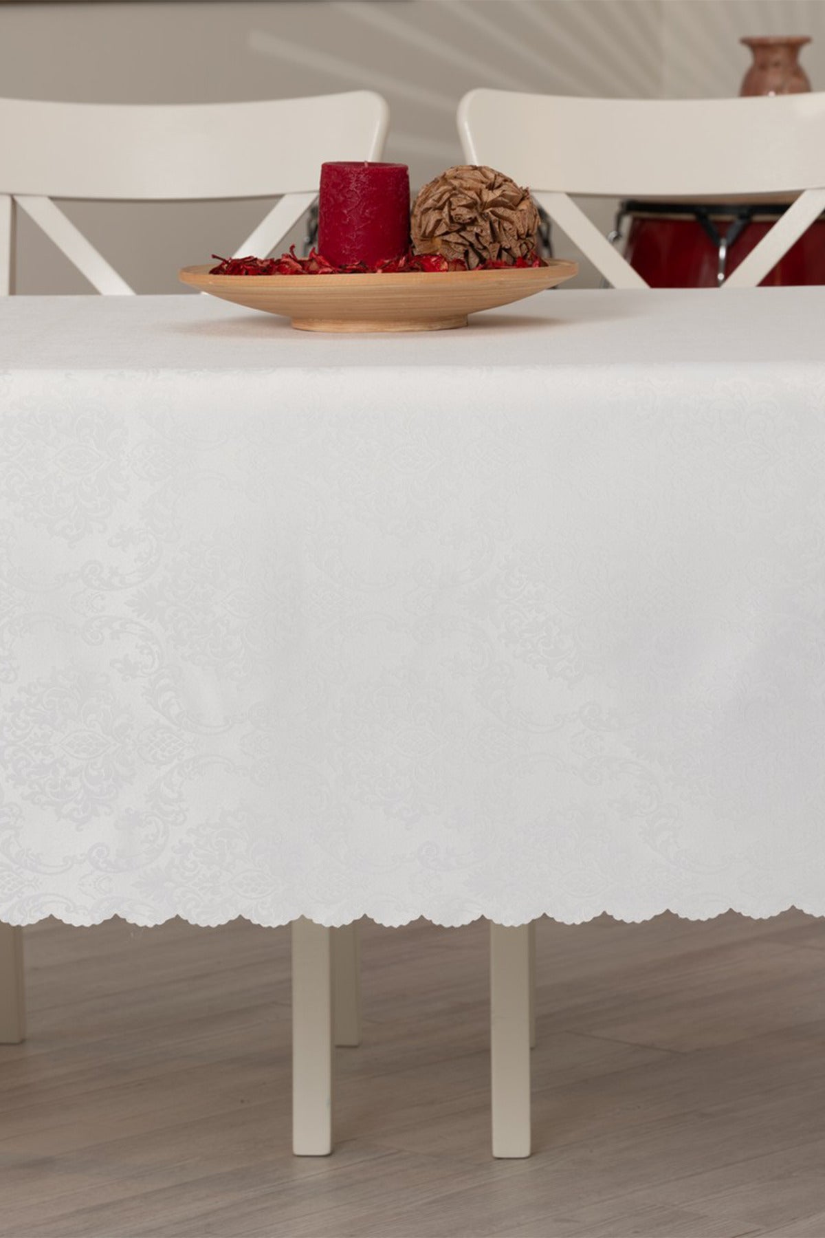Tropikhome 140 x 180 Krem Dertsiz Leke Tutmaz Günlük Masa Örtüsü — Krem