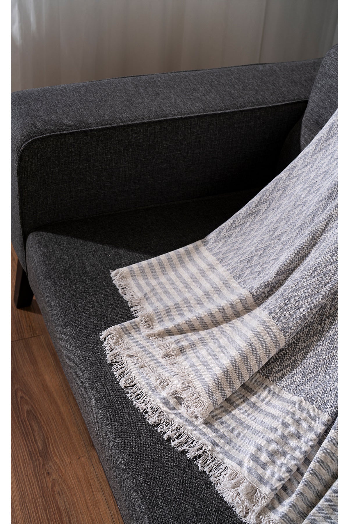 %100 Pamuk Zikzak Desenli 170 x 210 cm Antrasit Koltuk Kanepe Örtüsü — 170 x 210